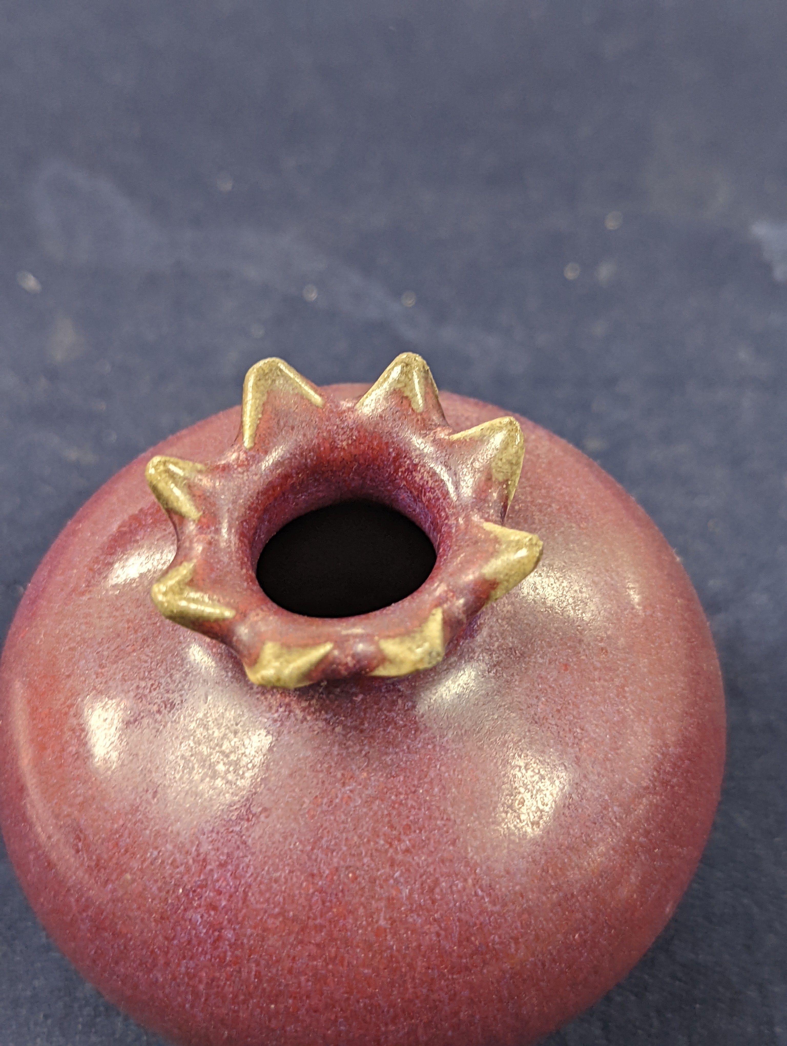 A Chinese Jun type pomegranate shaped vase, Qing dynasty 8cm